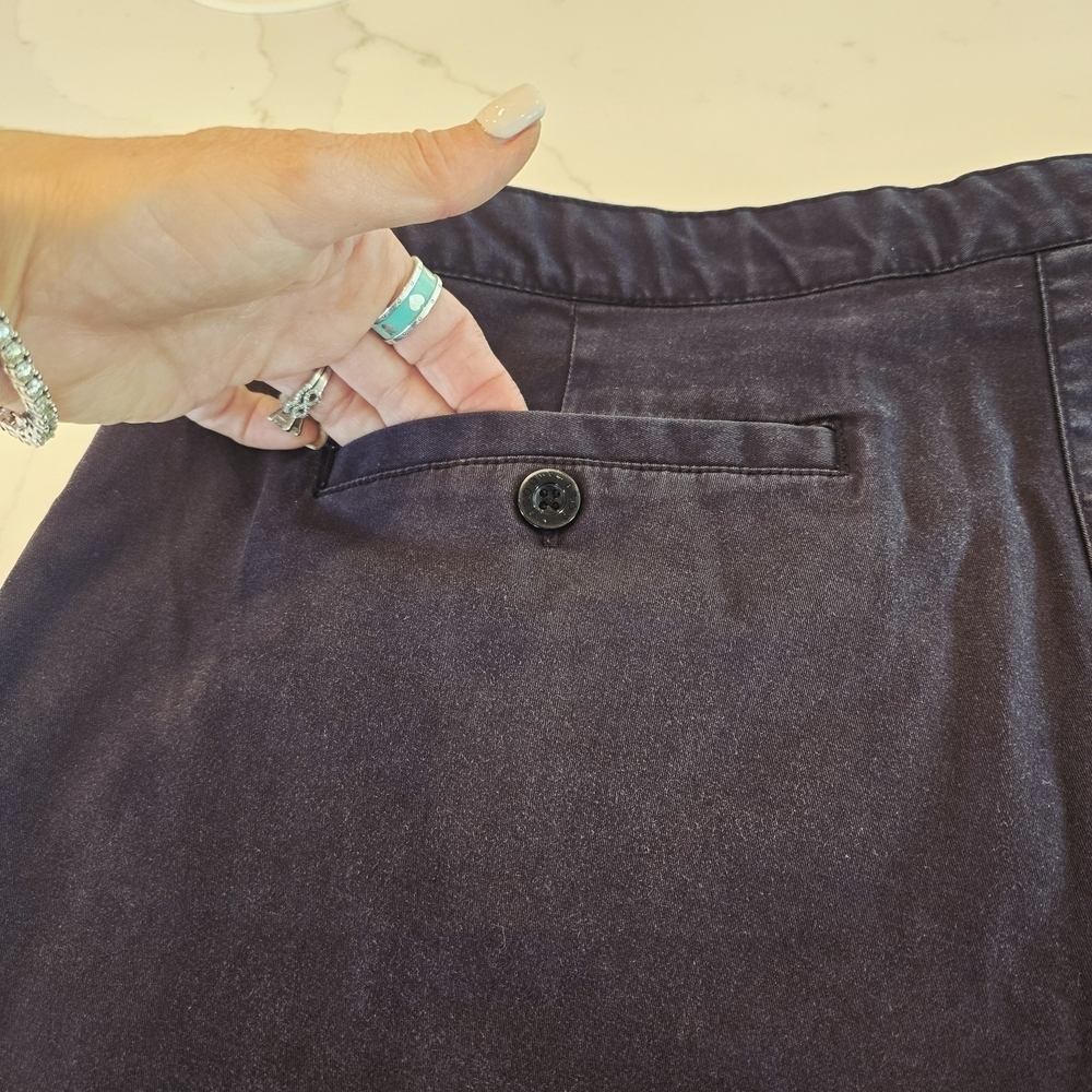 Izod Dark Blue Women's Bermuda Shorts Size 16 - Picture 8 of 9